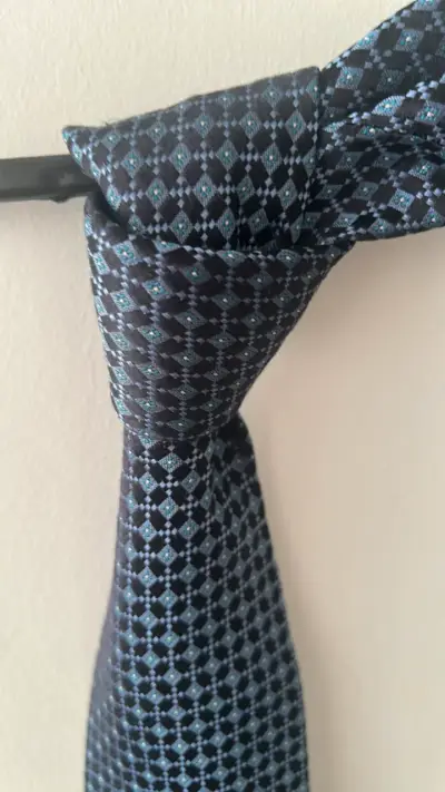Corbata de seda azul con diseño geométrico Christian Dior - miniatura 2