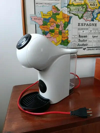Cafetera Dolce Gusto Genio S Plus Blanca - miniatura 1
