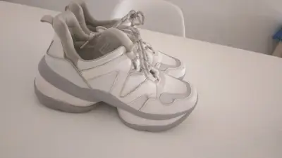 Zapatillas y botin mujer - miniatura 1