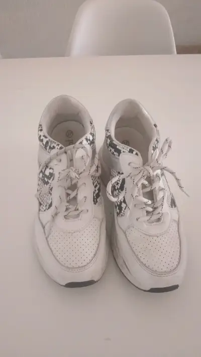 Zapatillas y botin mujer - miniatura 3