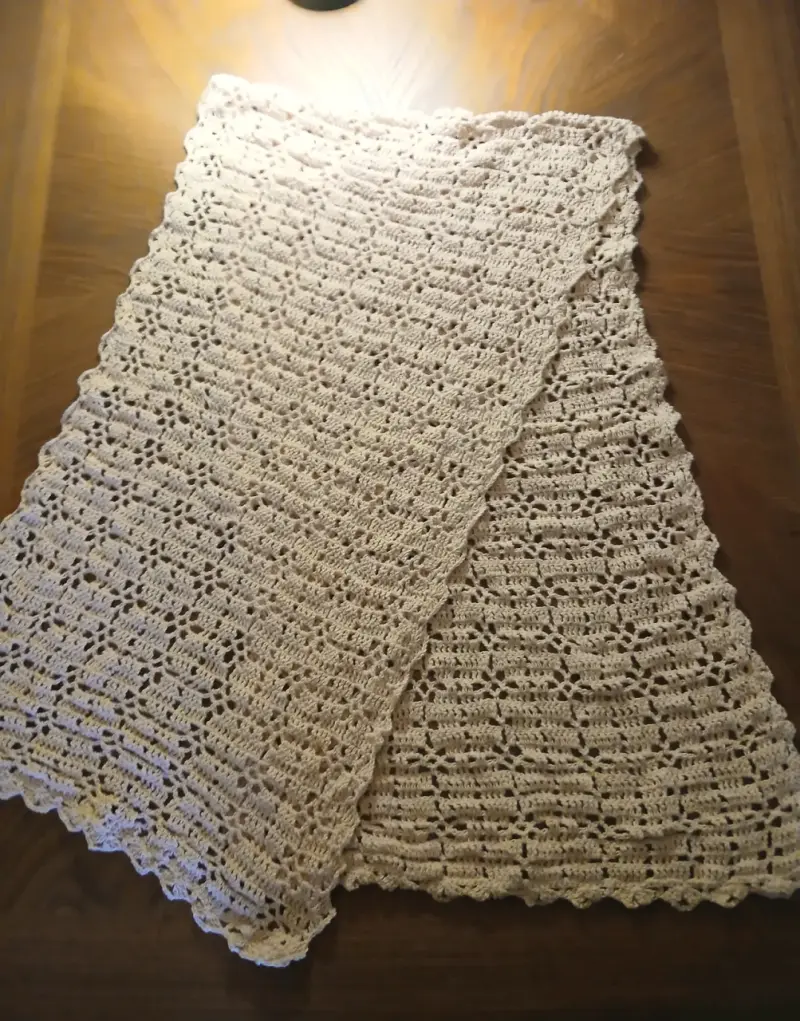 Manta de crochet hecha a mano nude