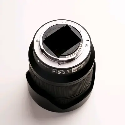 Lente Sony FE 28-70mm f/3.5-5.6 OSS / Semi Nuevo - miniatura 4