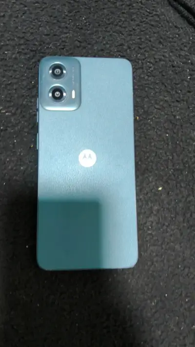 Smartphone Motorola con doble cámara trasera - miniatura 2