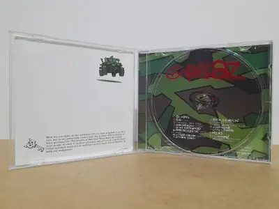 CD Gorillaz álbum debut - miniatura 2