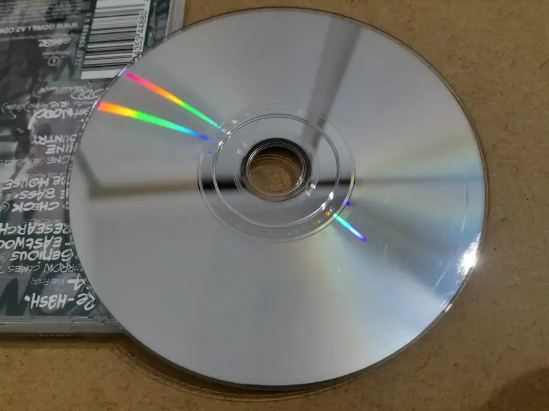 CD Gorillaz álbum debut - 3