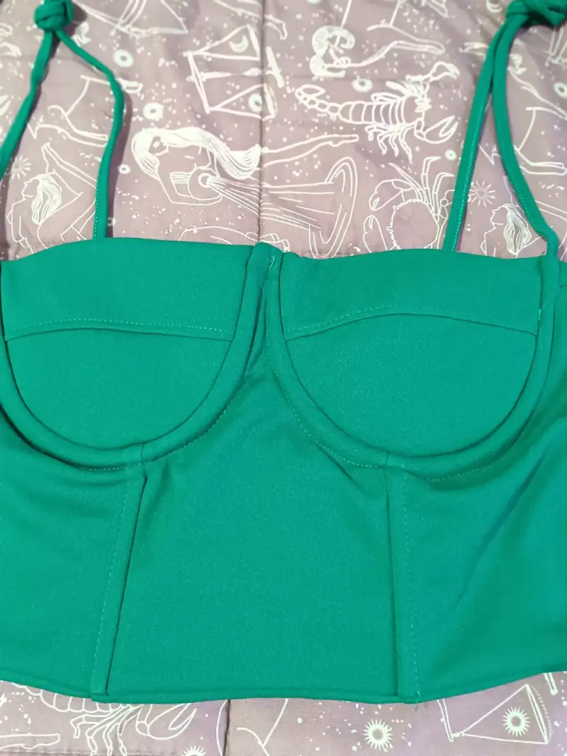 Top verde con tirantes ajustables Talla XS - 3