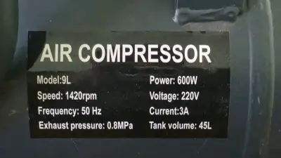 Compresor de Aire 9L 600W Aerografía Larré - miniatura 2