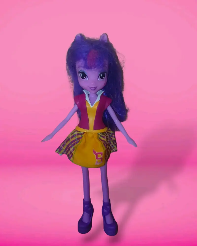Muñeca Equestria Girls con Vestido Colorido - 1