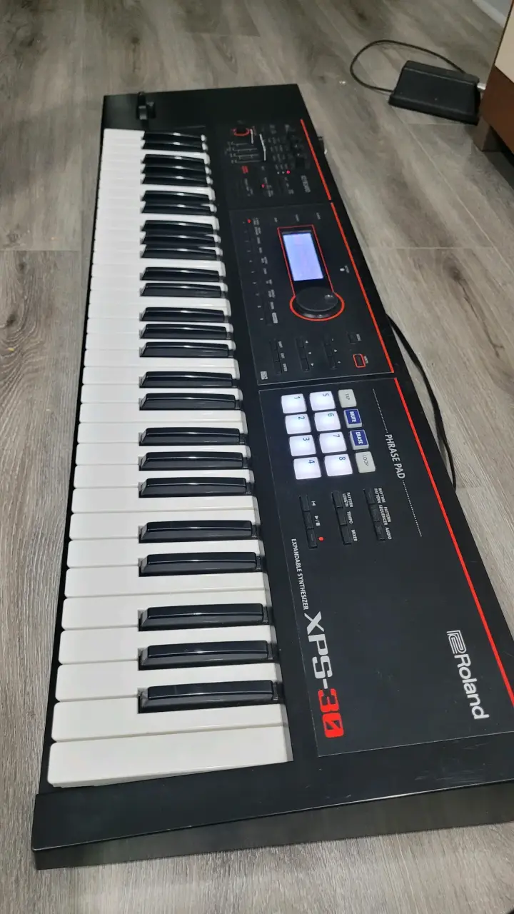 Teclado sintetizador Roland XPS-30 en buen estado - 1