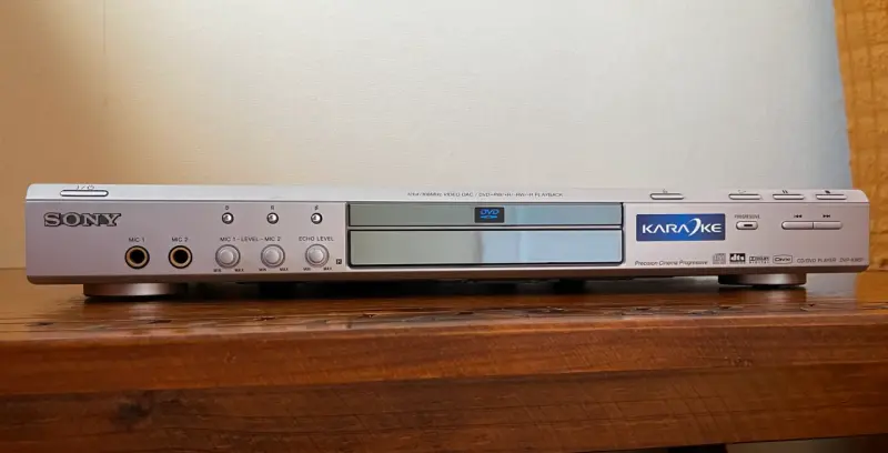 Reproductor de DVD Karaoke Sony DVP-K68P - 1