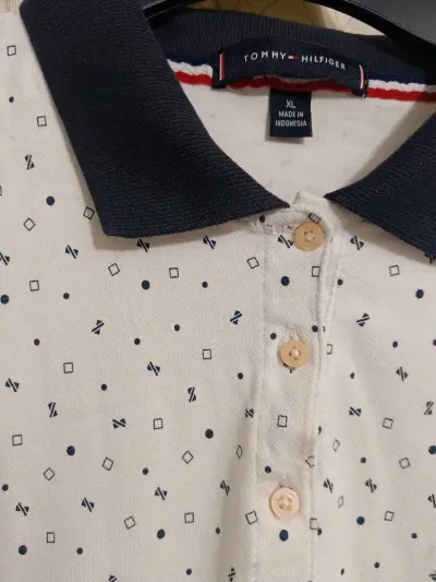Polera Polo Blanca Tommy Hilfiger Estampada - miniatura 2