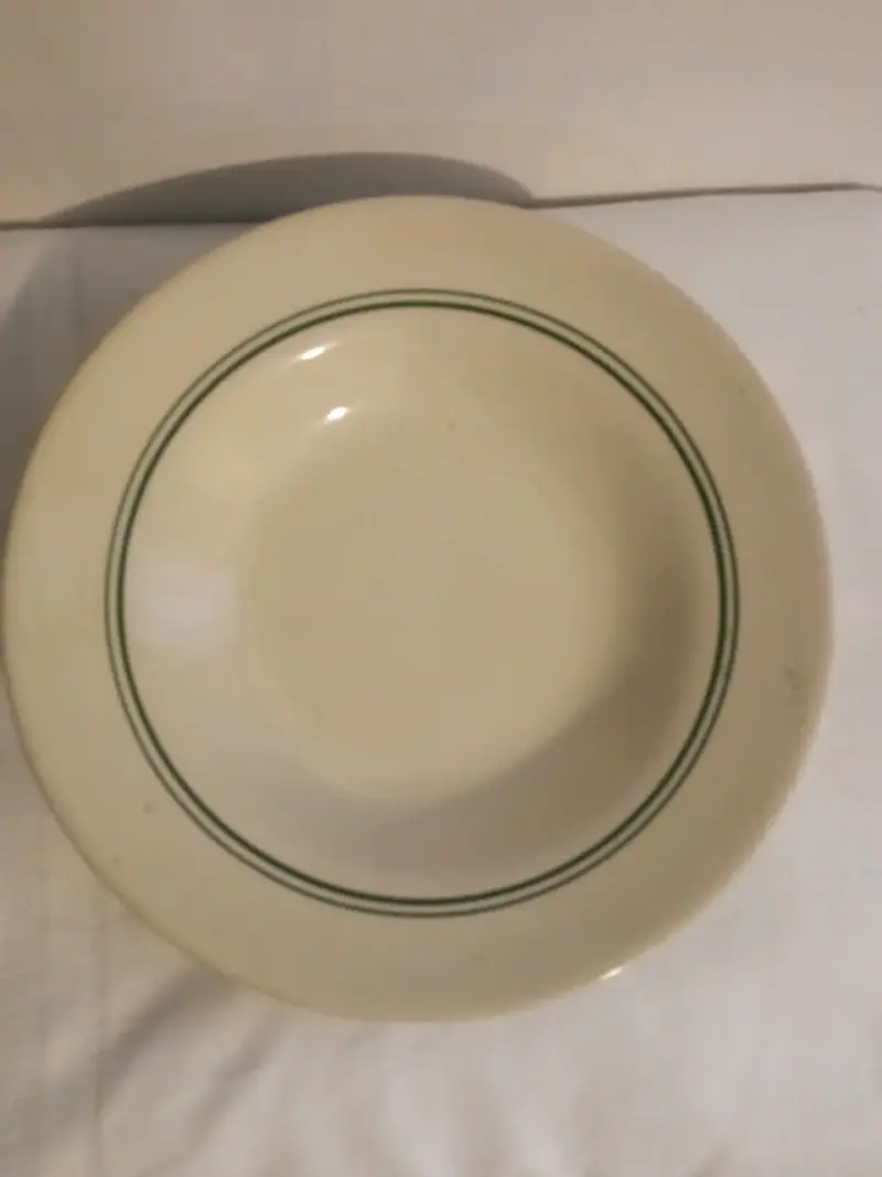 Plato de cerámica con borde verde Lozapenco - 5