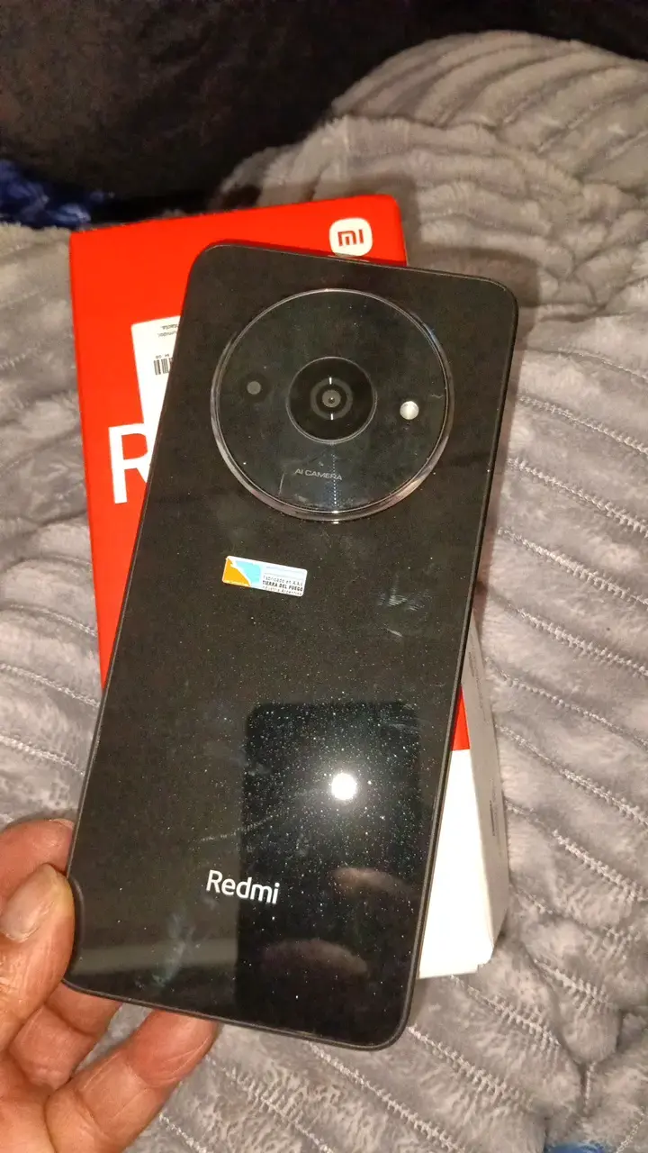 Smartphone Xiaomi Redmi A3 con caja - 3
