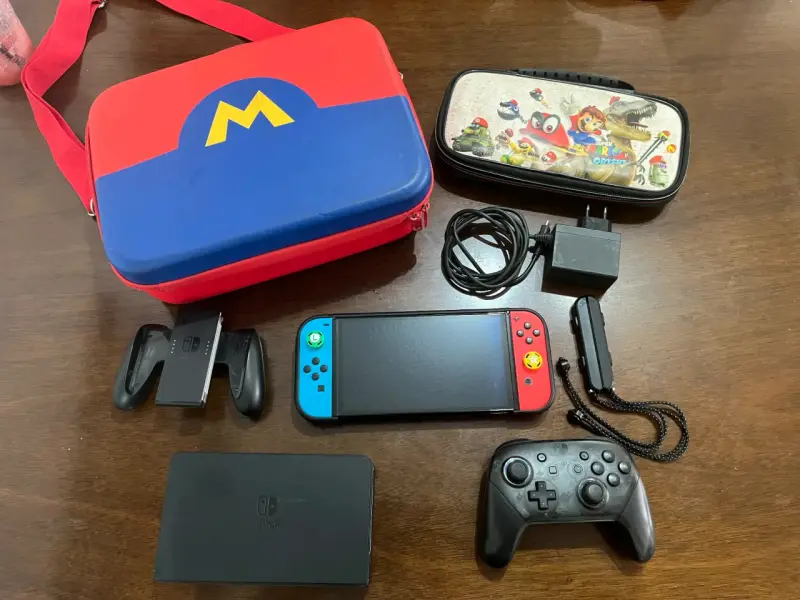 Consola Nintendo Switch OLED con accesorios - 1