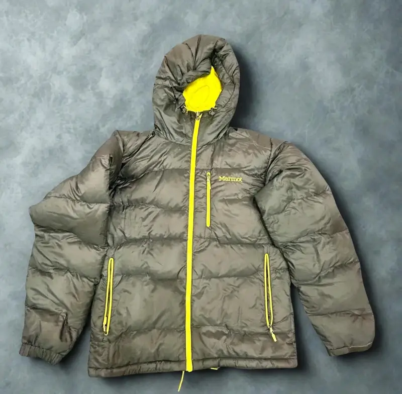 Chaqueta de plumas Marmot gris con capucha - 1