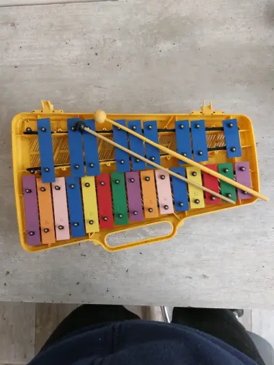 Xilófono Glockenspiel de Colores con Baquetas - miniatura 1