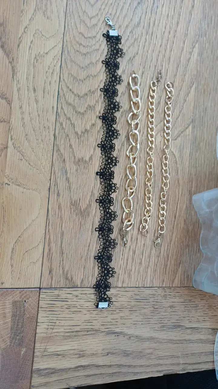 Collares y pulseras de oro
