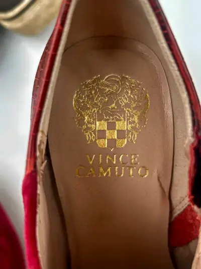 Botines de tacón rojos Vince Camuto - miniatura 2