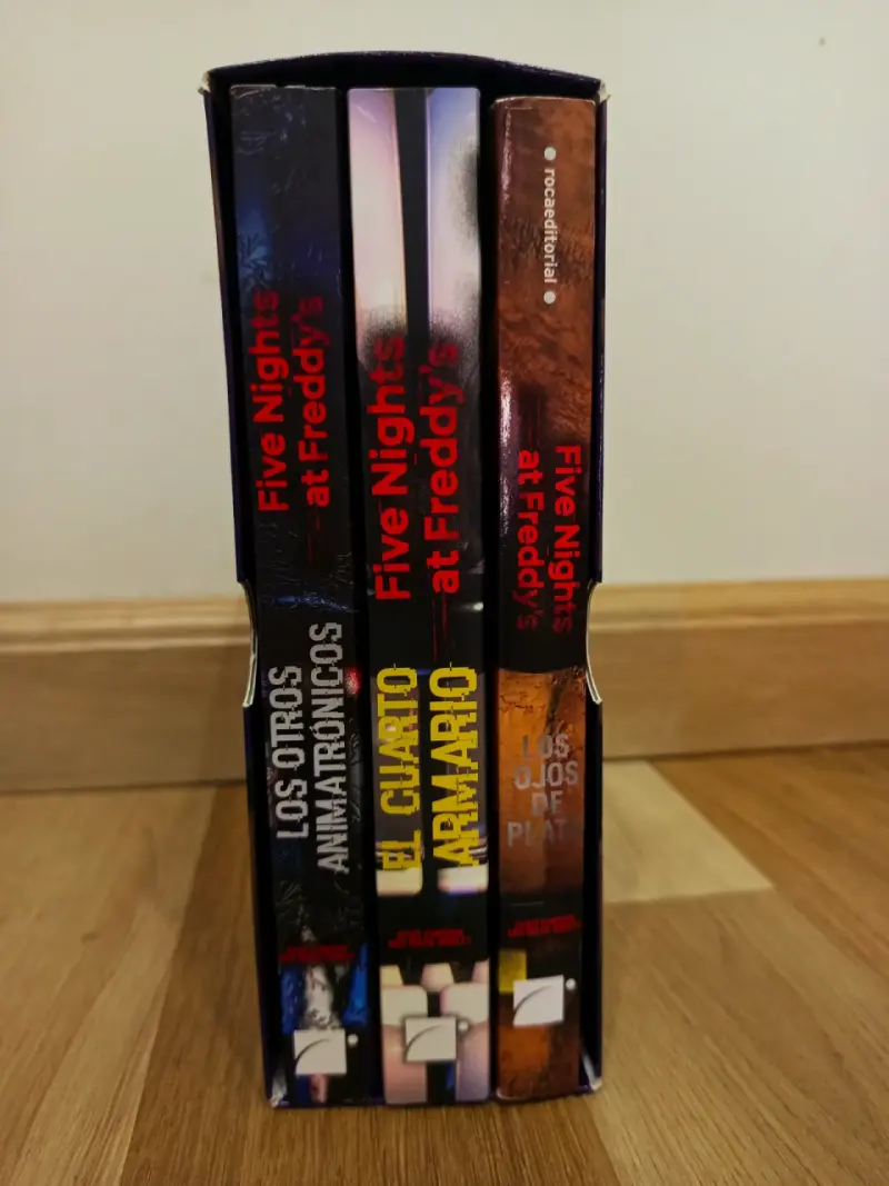 Colección de libros Five Nights at Freddy's - 2