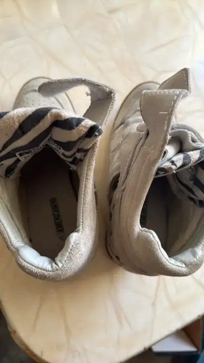 Zapatillas con plataforma beige estilo casual - miniatura 4