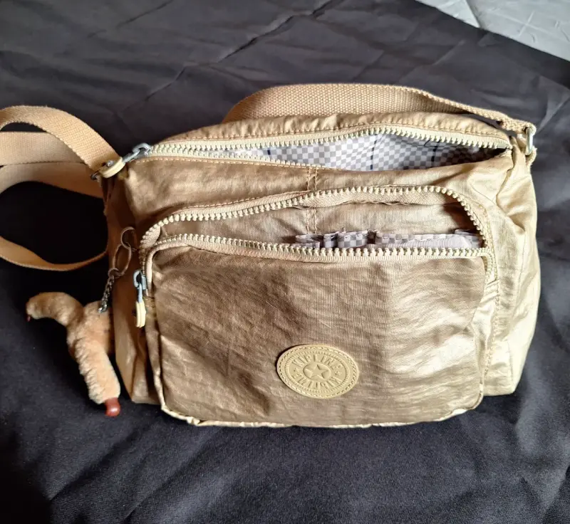 Cartera dorada Kipling con llavero - 4