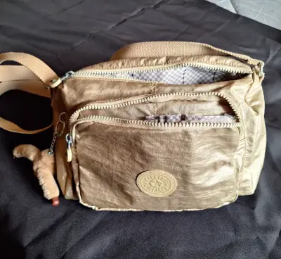 Cartera dorada Kipling con llavero - miniatura 4