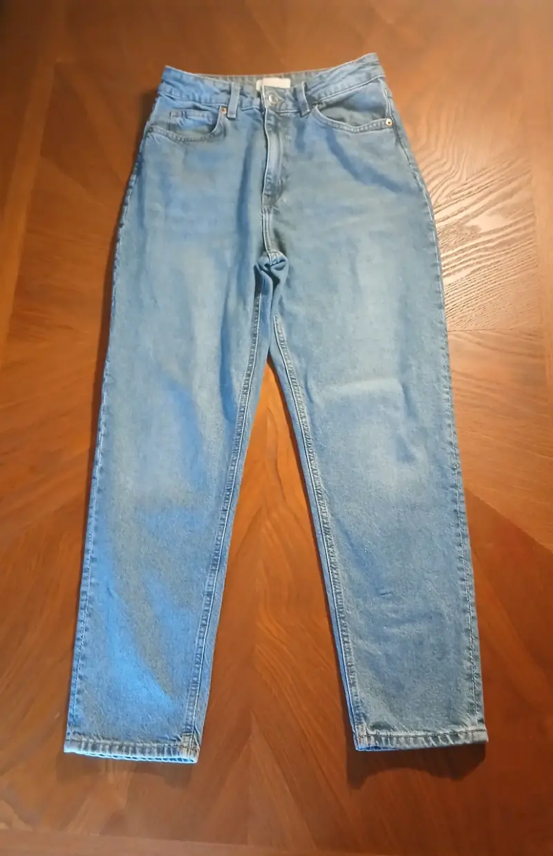 Jeans de mezclilla azul para mujer