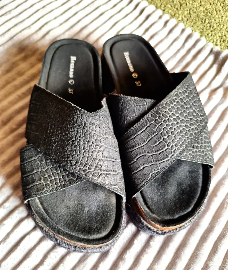Sandalias negras Romano - 3