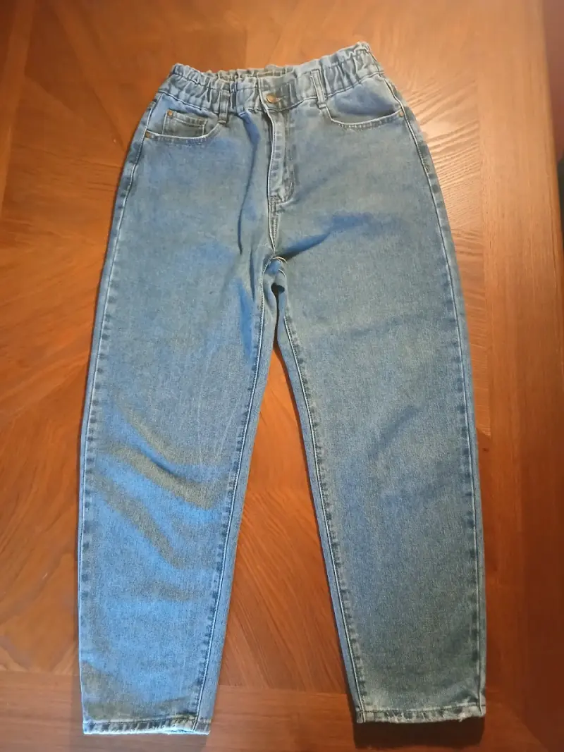 Jeans de mezclilla azul para mujer