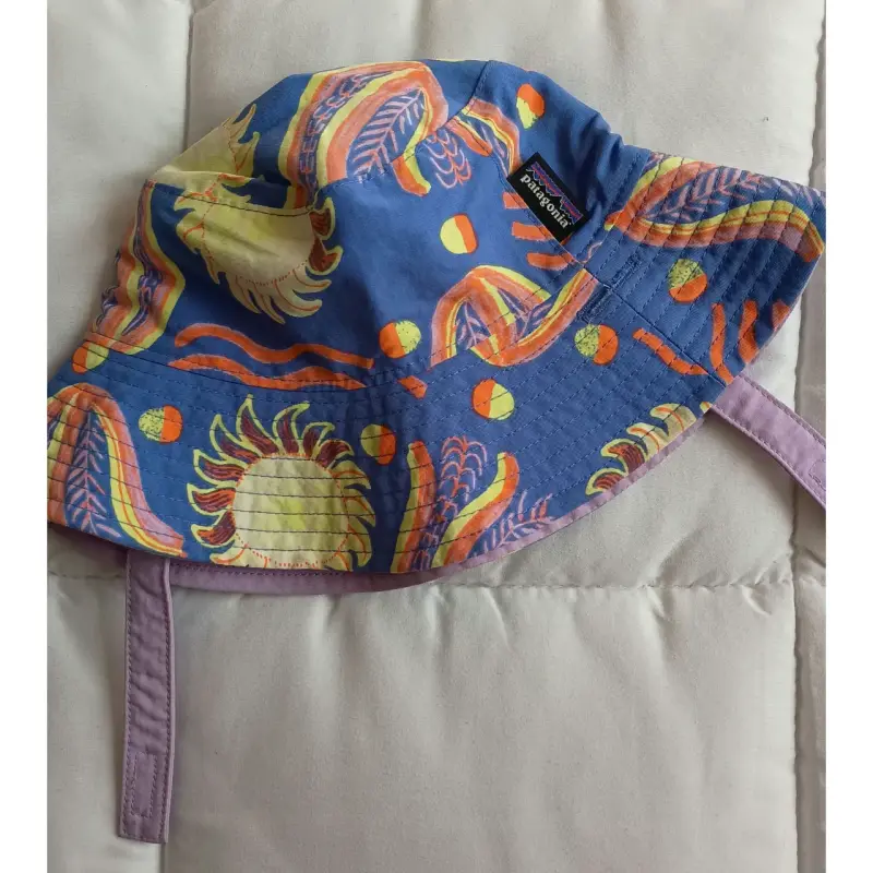 Gorro reversible bebé Patagonia colorido