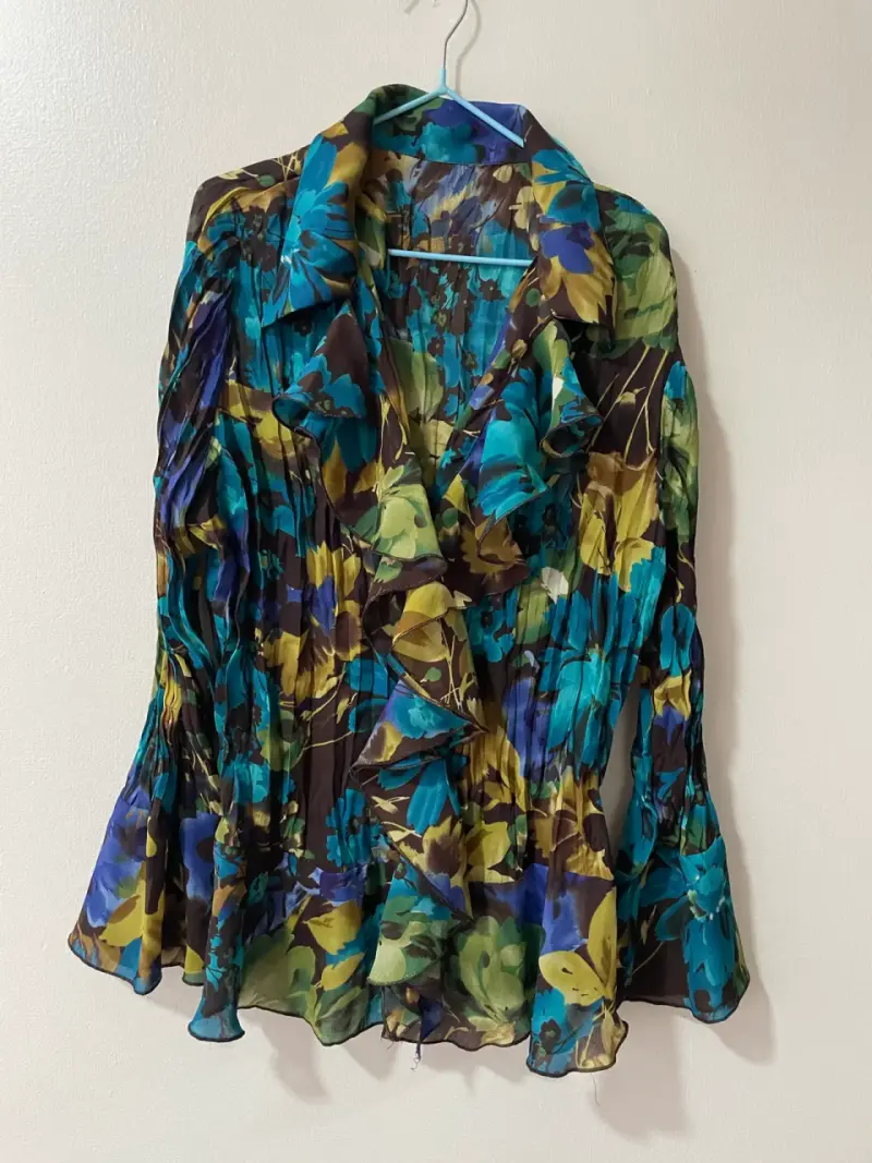 Blusa floral de gasa con volantes