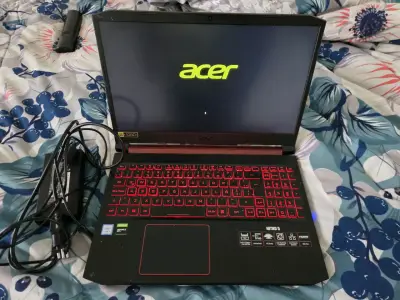 Laptop Acer Nitro 5 con teclado retroiluminado - miniatura 2