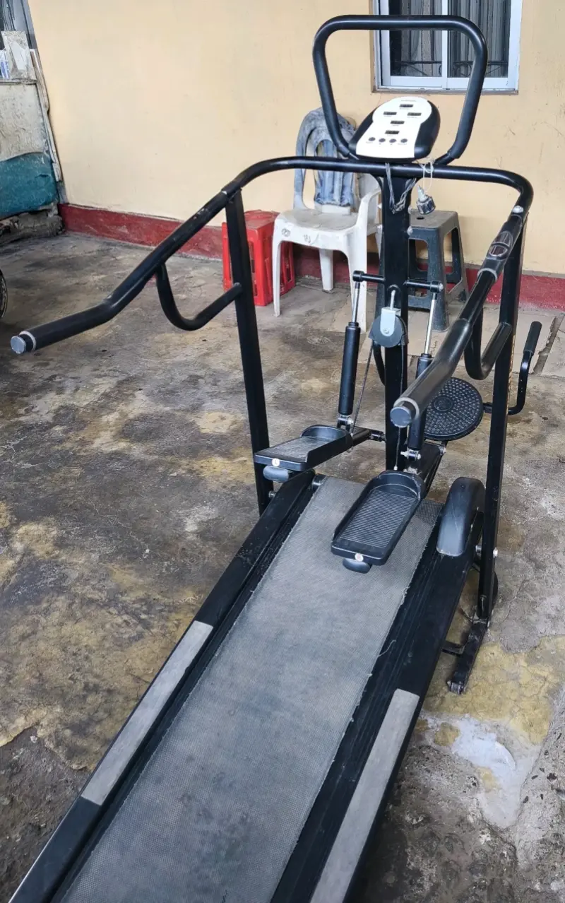Máquina elíptica Bodytonic con stepper - 1