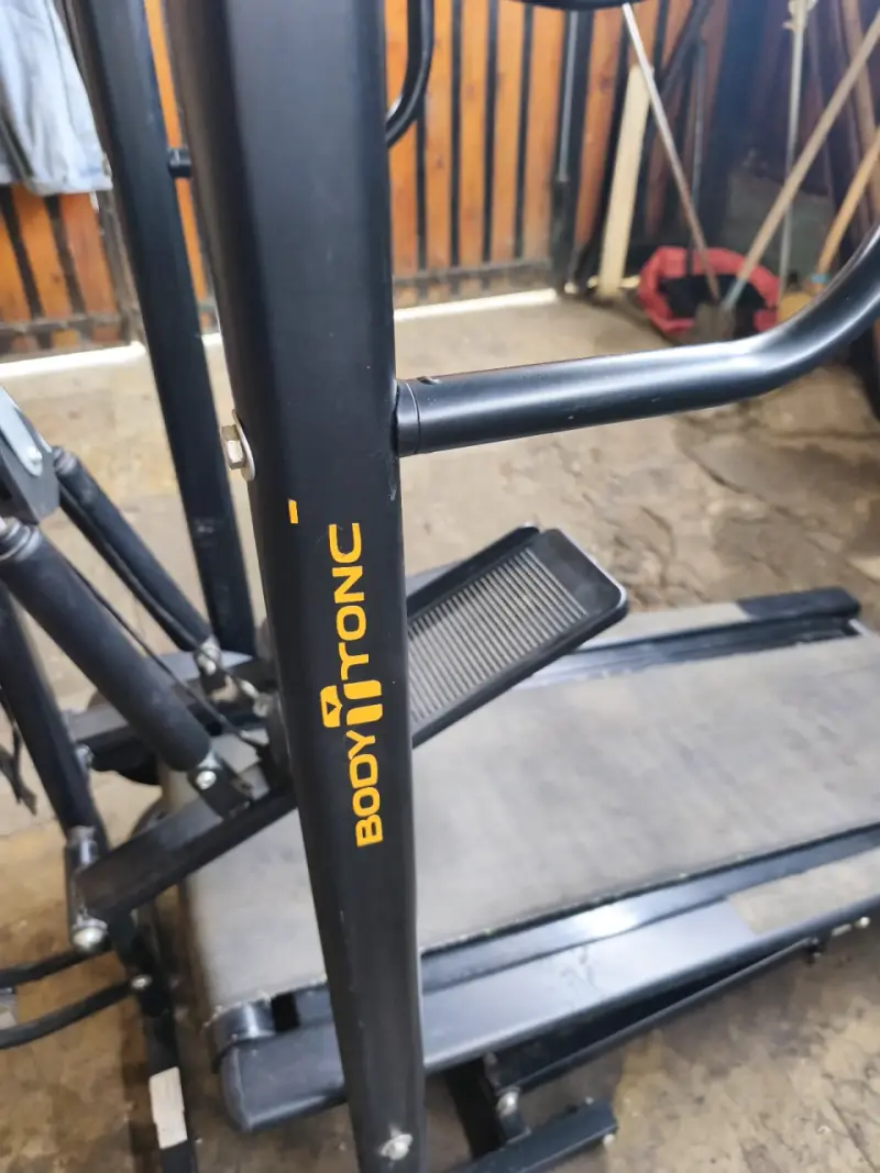 Máquina elíptica Bodytonic con stepper - 3