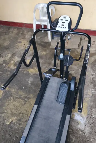 Máquina elíptica Bodytonic con stepper - miniatura 6