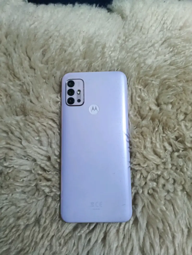 Teléfono Motorola G30 - 2