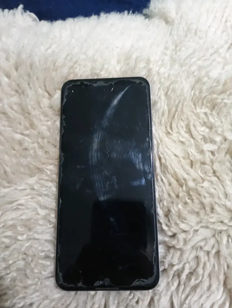 Teléfono Motorola G30 - 3