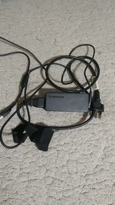 Laptop Lenovo Yoga 300 convertible - miniatura 6