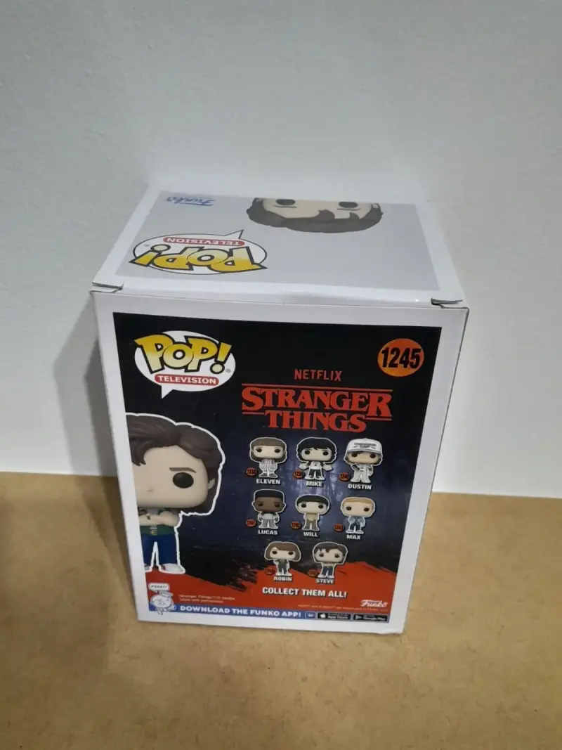 Funko Pop Steve Stranger Things - 2