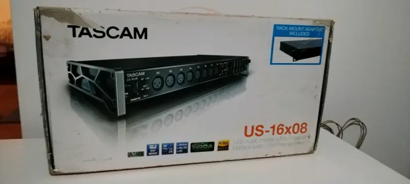 Interfaz de Audio USB Tascam US-16x08 - 3