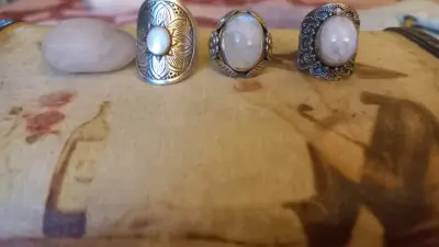 Anillos de plata con piedras - miniatura 2