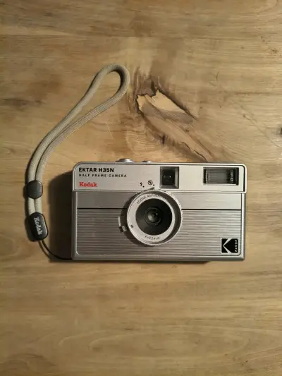 Cámara Kodak Ektar H35N half frame - miniatura 1