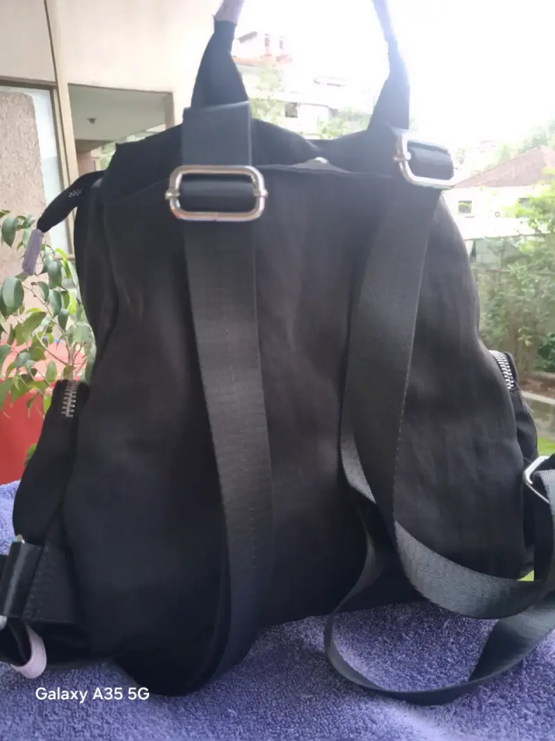 Mochila negra con cremalleras Lounge - 2