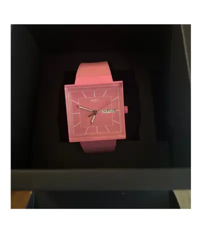 Reloj Swatch Rosa Cuadrado con Fecha - miniatura 1