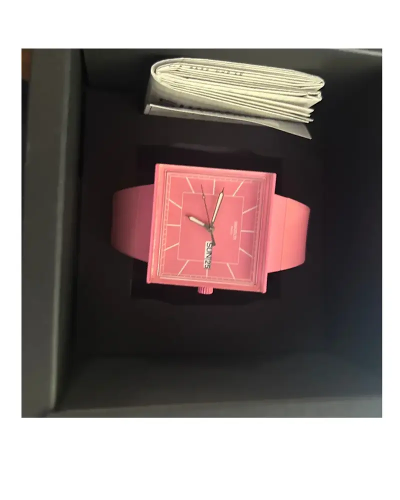 Reloj Swatch Rosa Cuadrado con Fecha - 5
