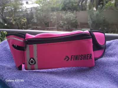 Riñonera deportiva rosa Finisher con cierre - miniatura 1