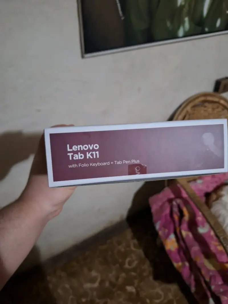 Tablet Lenovo con teclado y lápiz - 6