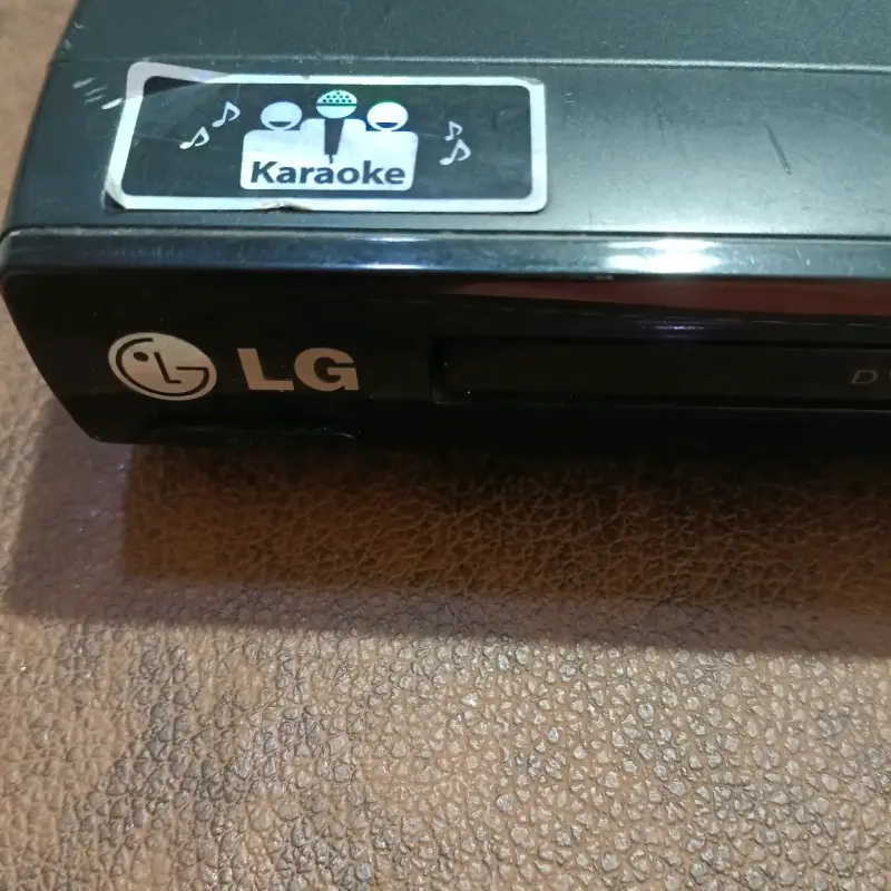 Reproductor de DVD LG con función Karaoke - 3