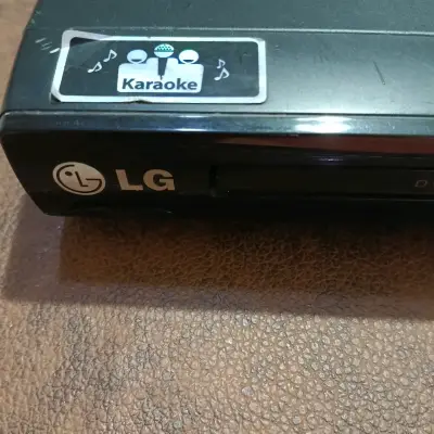 Reproductor de DVD LG con función Karaoke - miniatura 3