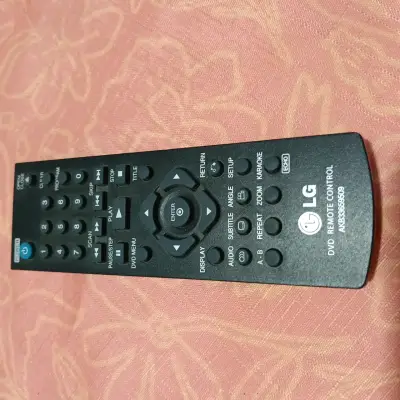 Reproductor de DVD LG con función Karaoke - miniatura 5